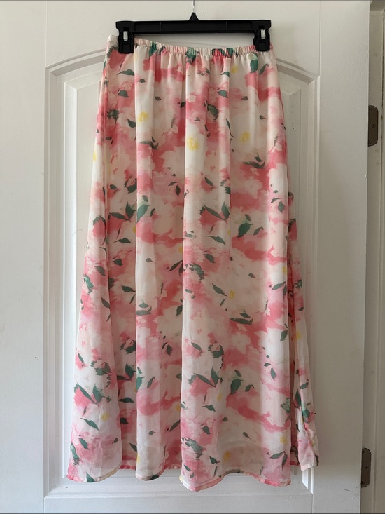 A New York Dresses & Skirts - Pink Floral Midi Skirt with Elastic Waist